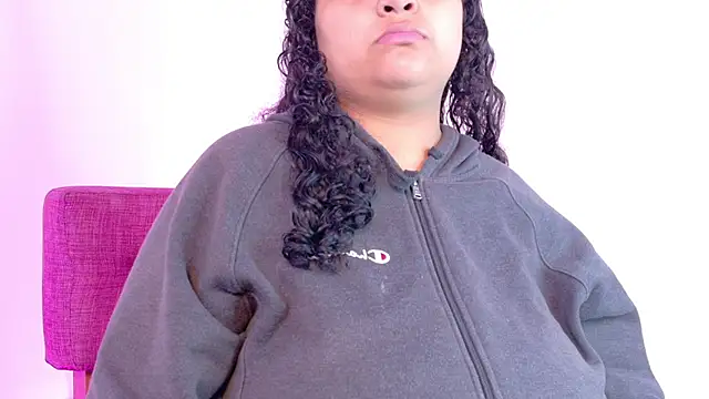 Snapshot of KITY_HILL chatting on 01.19.26 KITY HILL online show from 01.19.26