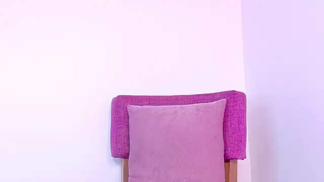 Snapshot of KITY_HILL chatting on 02.14.26 KITY HILL online show from 02.14.26