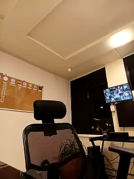 Snapshot of KITY_HILL chatting on 02.22.26 KITY HILL online show from 02.22.26