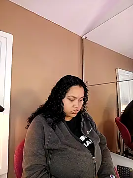 Snapshot of KITY_HILL chatting on 02.28.26 KITY HILL online show from 02.28.26