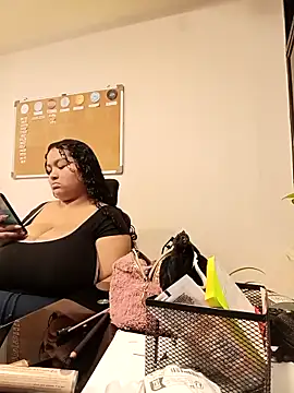 Snapshot of KITY_HILL chatting on 03.02.26 KITY HILL online show from 03.02.26