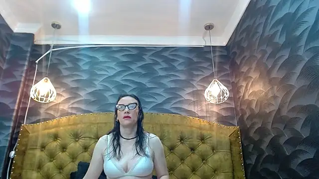 Snapshot of AvaNahomix chatting on 09.14.25 AvaNahomix online show from 09.14.25