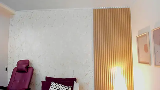 Snapshot of bellarivera_ chatting on 11.02.25 bellarivera online show from 11.02.25