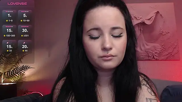 MikaSnake online show from 09.11.25