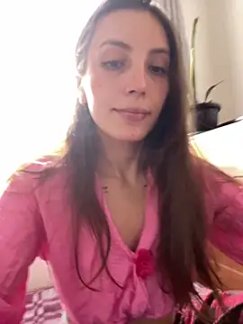 Snapshot of paula_miler1 chatting on 04.18.26 paula miler1 online show from 04.18.26