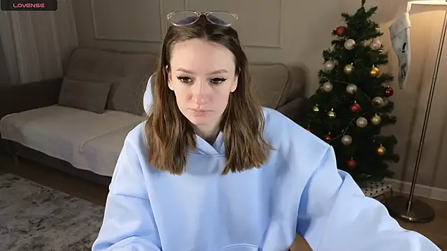 Snapshot of cutienaughtygirl chatting on 01.14.26 cutienaughtygirl online show from 01.14.26