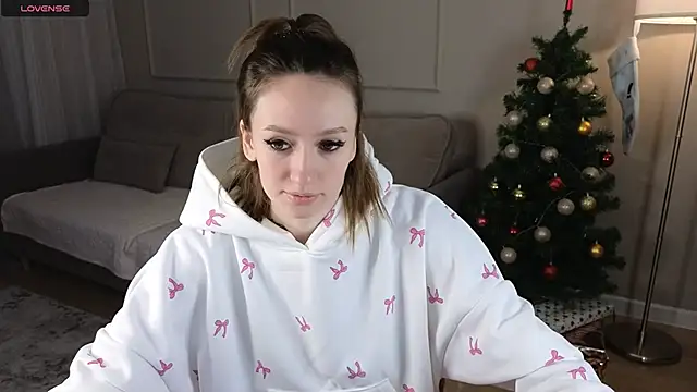 Snapshot of cutienaughtygirl chatting on 01.15.26 cutienaughtygirl online show from 01.15.26