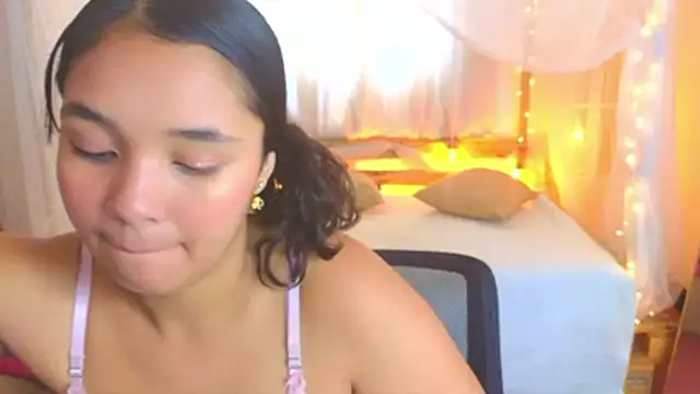 loreaniss online show from 11.04.25