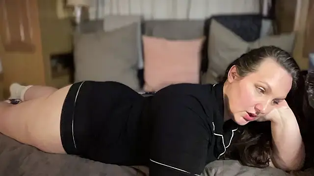 Just Trudy online show from 01.11.26