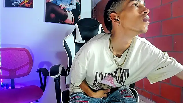 briamhoconor xh online show from 03.23.26