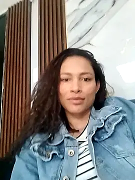 SofiaDelicia online show from 12.19.25