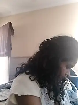 Snapshot of cute_indianxo chatting on 02.06.26 cute indianxo online show from 02.06.26