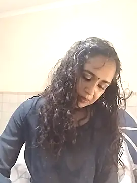 Snapshot of cute_indianxo chatting on 02.12.26 cute indianxo online show from 02.12.26