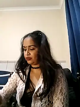 Snapshot of cute_indianxo chatting on 02.23.26 cute indianxo online show from 02.23.26