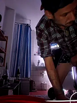 Snapshot of a7ex chatting on 12.07.24 a7ex online show from 12.07.24