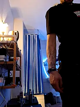 Snapshot of a7ex chatting on 12.18.24 a7ex online show from 12.18.24