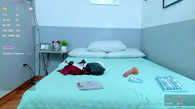 cutepetitee online show from 09.26.25