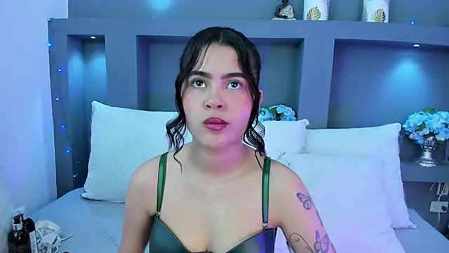 Snapshot of MaiaaCandy chatting on 09.16.25 MaiaaCandy online show from 09.16.25