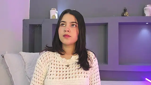 Snapshot of MaiaaCandy chatting on 10.11.25 MaiaaCandy online show from 10.11.25