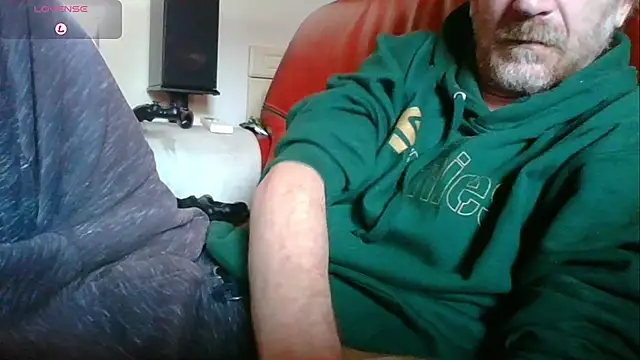 Snapshot of Vrenico-SC chatting on 10.05.25 Vrenico-SC online show from 10.05.25