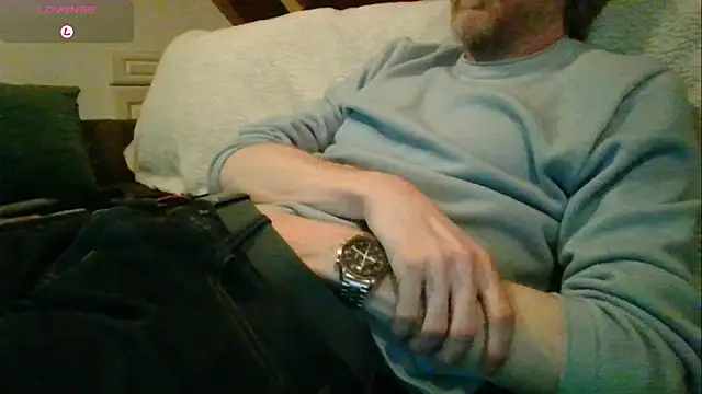 Snapshot of Vrenico-SC chatting on 02.25.26 Vrenico-SC online show from 02.25.26