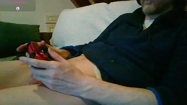 Snapshot of Vrenico-SC chatting on 02.27.26 Vrenico-SC online show from 02.27.26