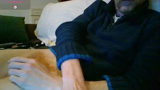 Snapshot of Vrenico-SC chatting on 02.28.26 Vrenico-SC online show from 02.28.26