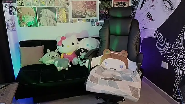 Snapshot of Yuhwan_ chatting on 11.09.25 Yuhwan online show from 11.09.25