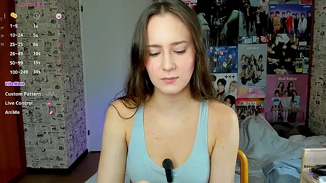 LucyRose3 online show from 09.25.25