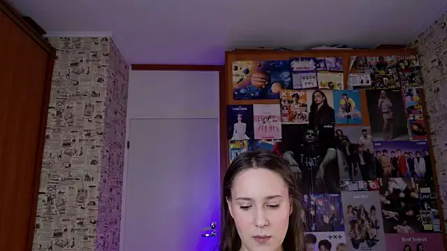 LucyRose3 online show from 12.14.25