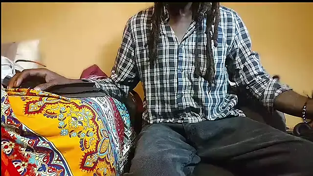 Snapshot of EYEzIAM chatting on 09.13.25 EYEzIAM online show from 09.13.25