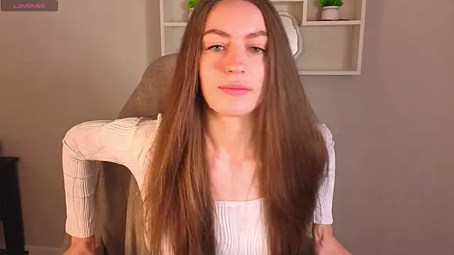 Agnes Wells online show from 03.31.26