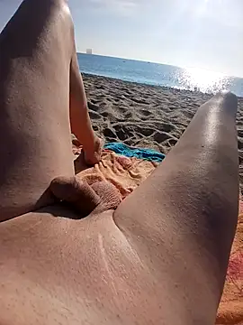 kellyts29 online show from 09.19.25