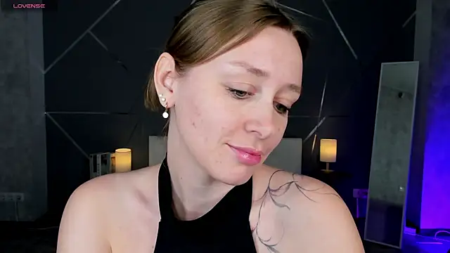 evashiny  online show from 11.30.25