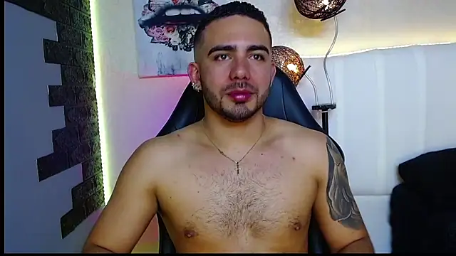 Snapshot of adamhairy chatting on 06.03.26 adamhairy online show from 06.03.26