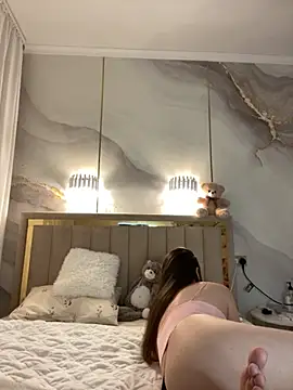 TiffaNoel online show from 12.04.25