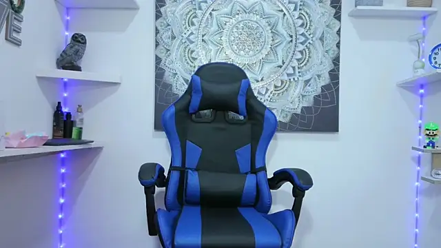 nextboywell1 online show from 04.15.26