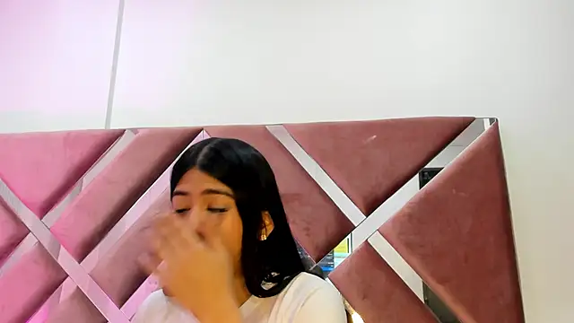 Snapshot of _jasmine_blush chatting on 03.26.26 jasmine blush online show from 03.26.26