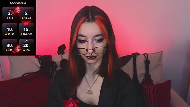 Snapshot of Mistress__Marcelline chatting on 12.14.25 Mistress Marcelline online show from 12.14.25