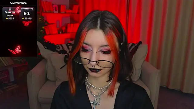 Snapshot of Mistress__Marcelline chatting on 03.01.26 Mistress Marcelline online show from 03.01.26