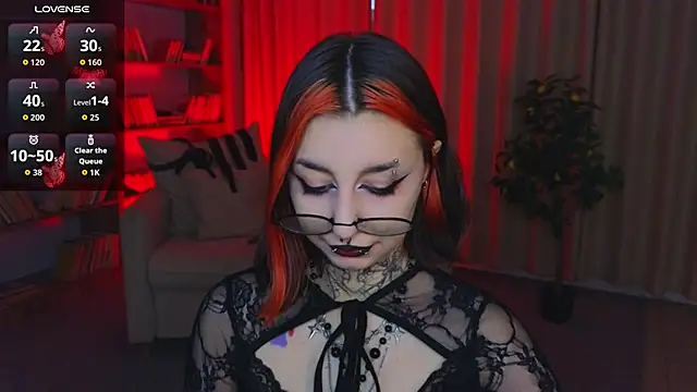 Snapshot of Mistress__Marcelline chatting on 06.12.26 Mistress Marcelline online show from 06.12.26