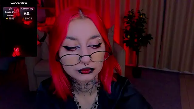 Snapshot of Mistress__Marcelline chatting on 07.11.26 Mistress Marcelline online show from 07.11.26