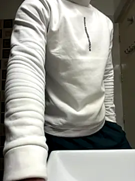 Snapshot of Atngt_69 chatting on 11.14.25 Atngt 69 online show from 11.14.25