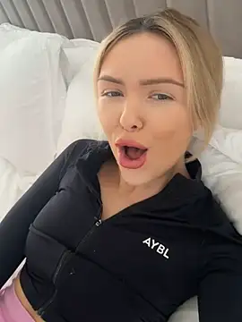 lolableux online show from 11.01.25