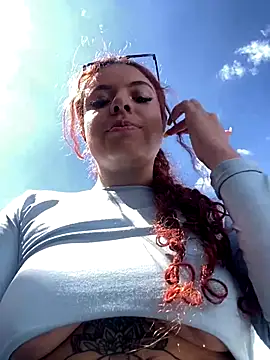 Snapshot of haally-mll chatting on 10.26.25 haally-mll online show from 10.26.25