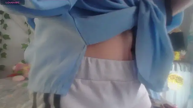 Snapshot of Mitsuha_gate chatting on 04.24.26 Mitsuha gate online show from 04.24.26