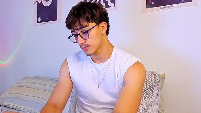 LatinReall online show from 09.24.25