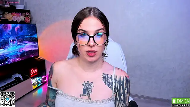 Arya deepthroat queen online show from 09.27.25