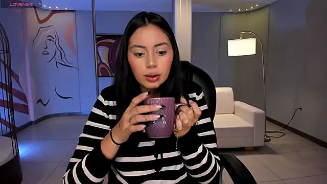 Snapshot of AmbarJames_ chatting on 10.09.25 AmbarJames online show from 10.09.25