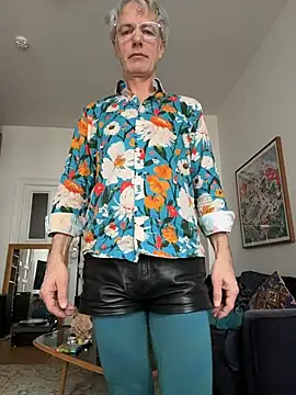 SexyLeon8 online show from 02.21.26